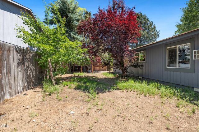 2849 NE Lotno Drive, Bend, OR 97701