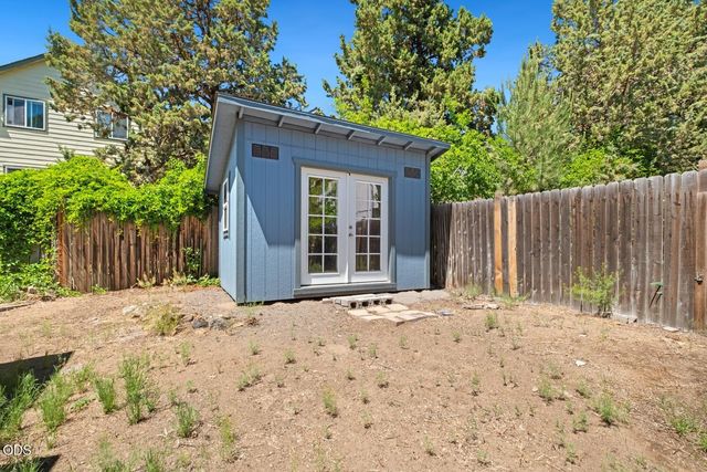 2849 NE Lotno Drive, Bend, OR 97701