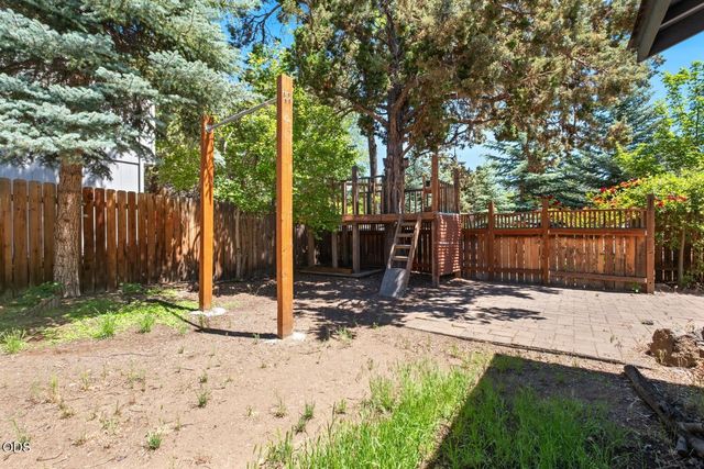 2849 NE Lotno Drive, Bend, OR 97701