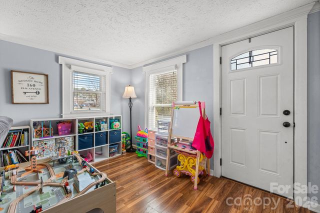 160 Elm Avenue, Hudson, NC 28638