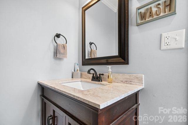 160 Elm Avenue, Hudson, NC 28638