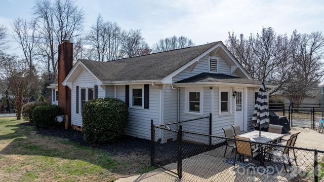 160 Elm Avenue, Hudson, NC 28638
