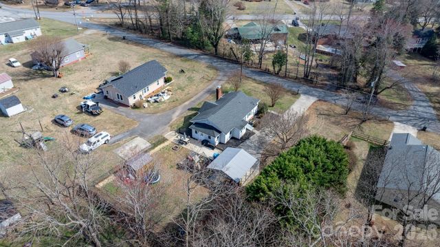 160 Elm Avenue, Hudson, NC 28638