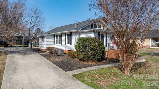 160 Elm Avenue, Hudson, NC 28638