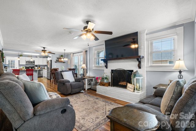 160 Elm Avenue, Hudson, NC 28638