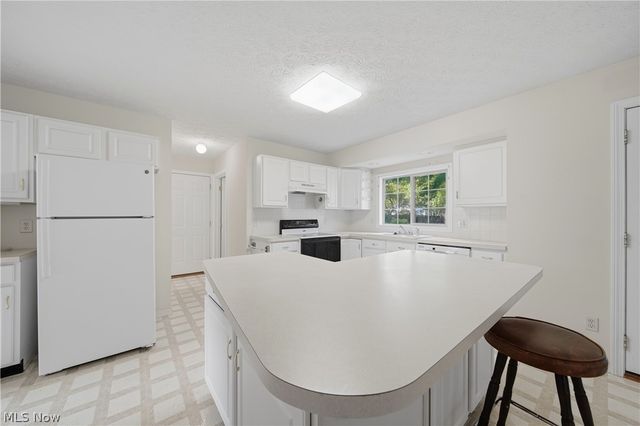 7168 Celina Street NW, Massillon, OH 44646