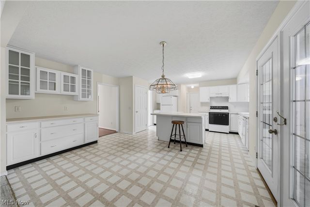 7168 Celina Street NW, Massillon, OH 44646