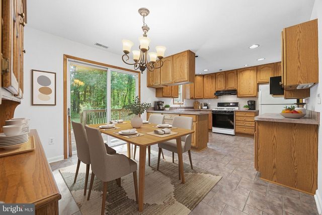 1116 PEMBERTON LN, Lothian, MD 20711