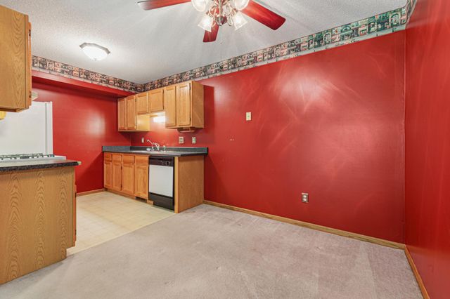 1437 Mcintosh Circle, Shakopee, MN 55379