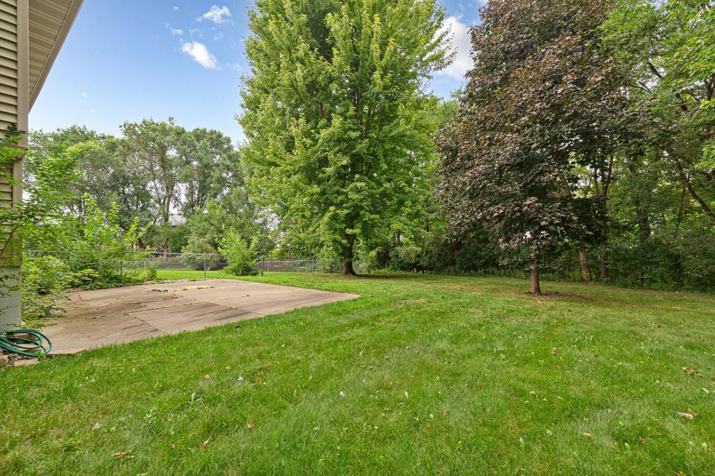 1437 Mcintosh Circle, Shakopee, MN 55379 — photo 3