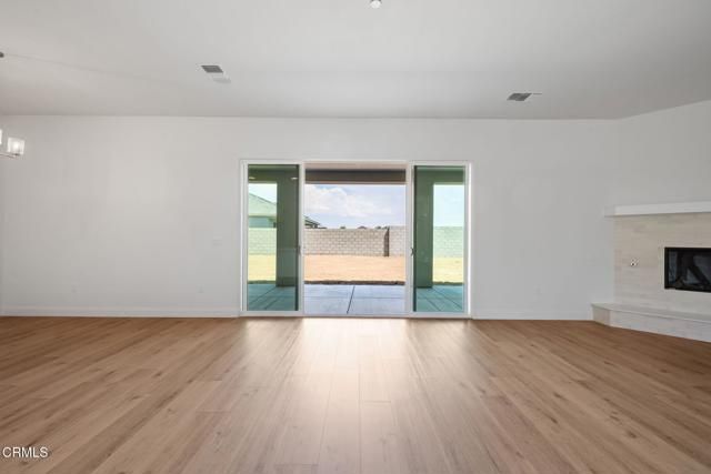 7516 Ruthburg Way, Bakersfield, CA 93314