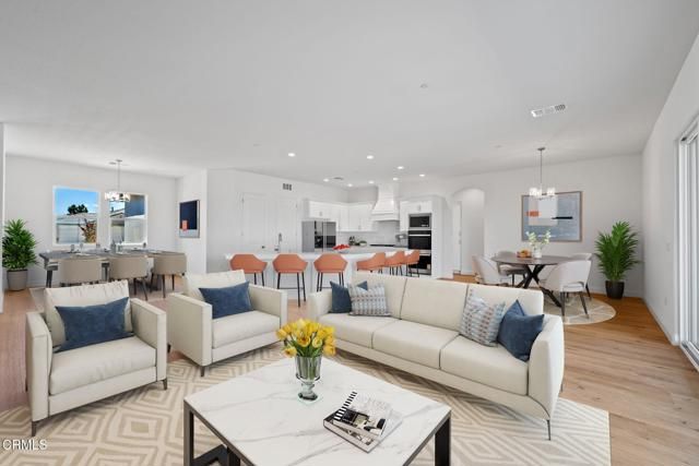 7516 Ruthburg Way, Bakersfield, CA 93314