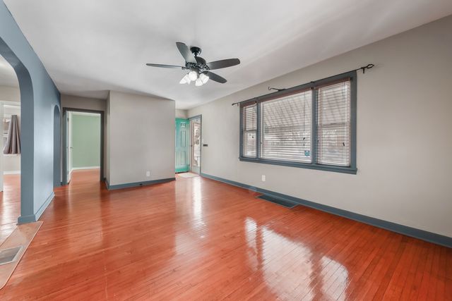 1428 Pickwick Street, Ottawa, IL 61350