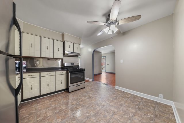 1428 Pickwick Street, Ottawa, IL 61350