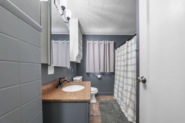 1428 Pickwick Street, Ottawa, IL 61350