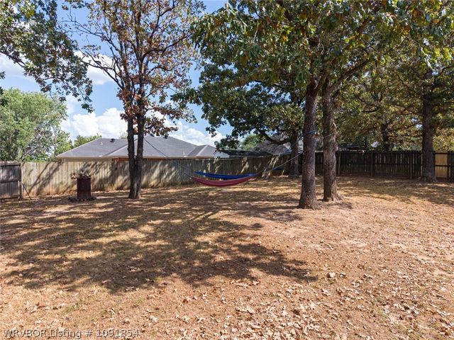 1620 Hunter Hill Drive, Van Buren, AR 72956