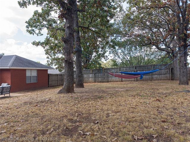 1620 Hunter Hill Drive, Van Buren, AR 72956