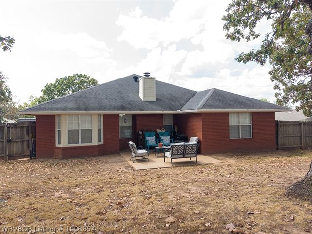 1620 Hunter Hill Drive, Van Buren, AR 72956