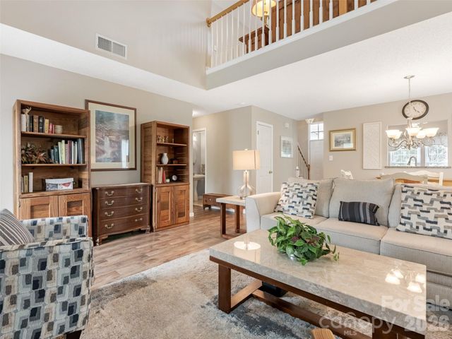 1000 Kerry Greens Drive, Matthews, NC 28104