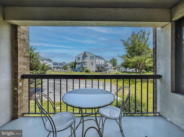 1042-202 BRINKER DR, Hagerstown, MD 21740