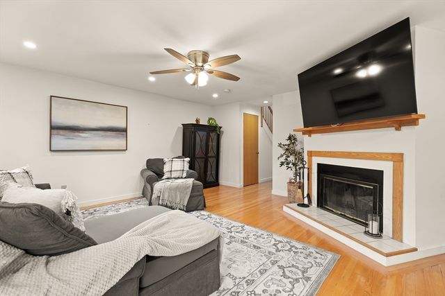 54 Jasper Ln 54, Randolph, MA 02368