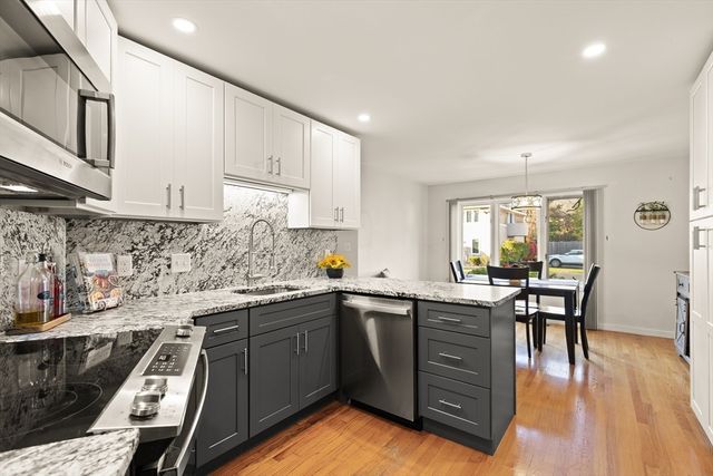 54 Jasper Ln 54, Randolph, MA 02368