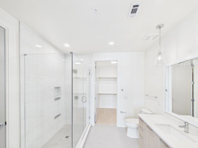 929 Westcott 604, Houston, TX 77007