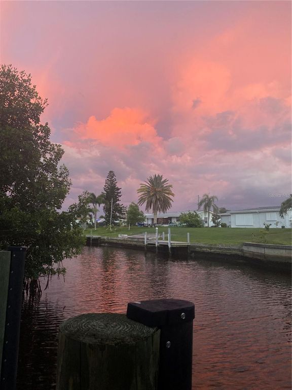 117 ARLINGTON COURT NE, Port Charlotte, FL 33952