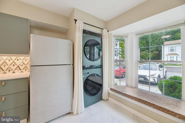 14804 LONDON LN, Bowie, MD 20715