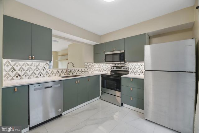 14804 LONDON LN, Bowie, MD 20715