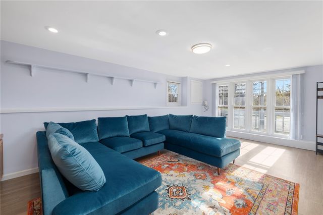 46 Arrowhead Drive, Tiverton, RI 02878