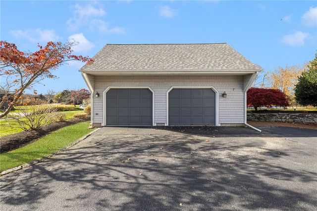 46 Arrowhead Drive, Tiverton, RI 02878