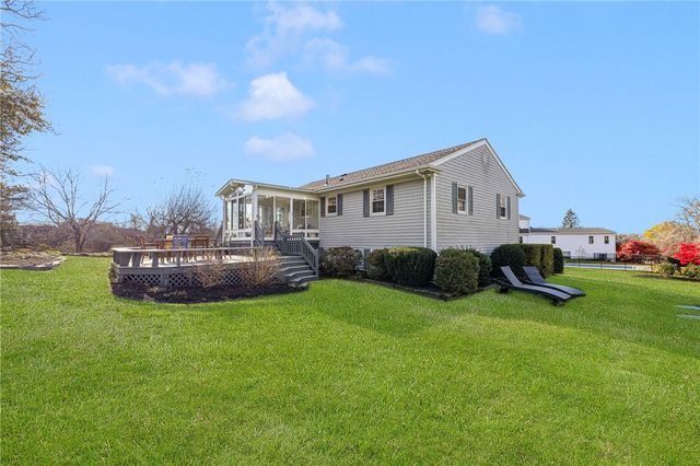 46 Arrowhead Drive, Tiverton, RI 02878