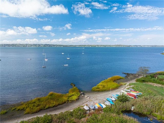 46 Arrowhead Drive, Tiverton, RI 02878