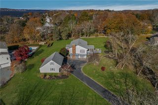 46 Arrowhead Drive, Tiverton, RI 02878