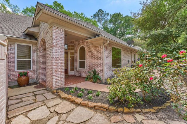 66 S Castlegreen Circle, The Woodlands, TX 77381