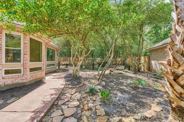 66 S Castlegreen Circle, The Woodlands, TX 77381