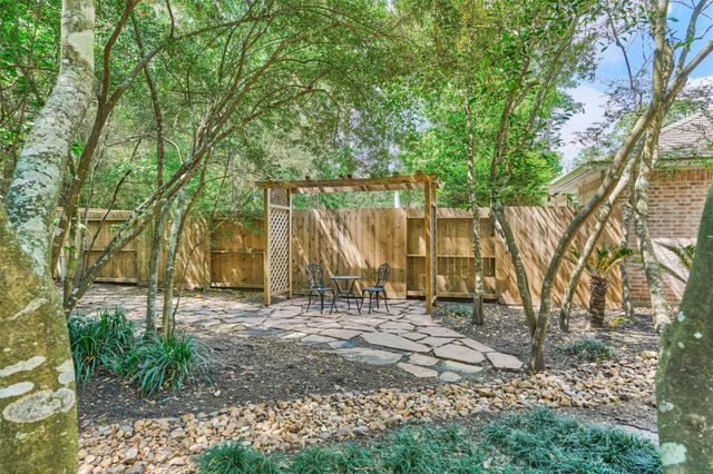 66 S Castlegreen Circle, The Woodlands, TX 77381