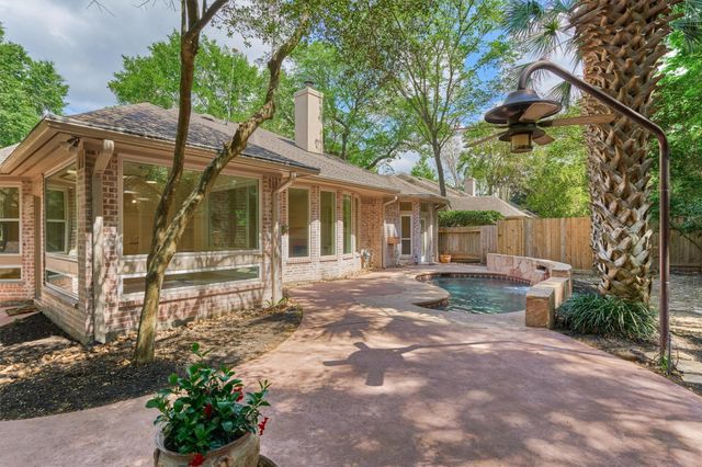 66 S Castlegreen Circle, The Woodlands, TX 77381