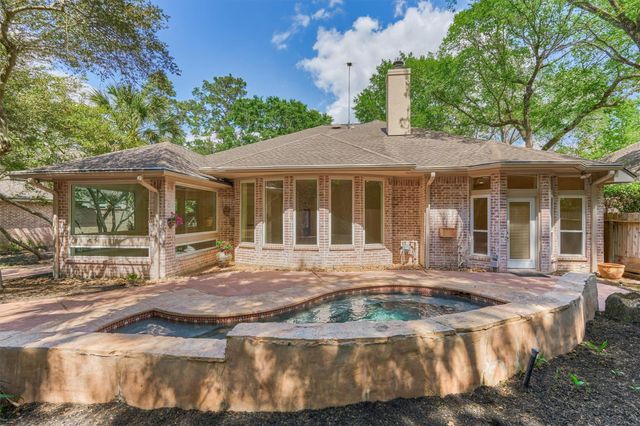 66 S Castlegreen Circle, The Woodlands, TX 77381