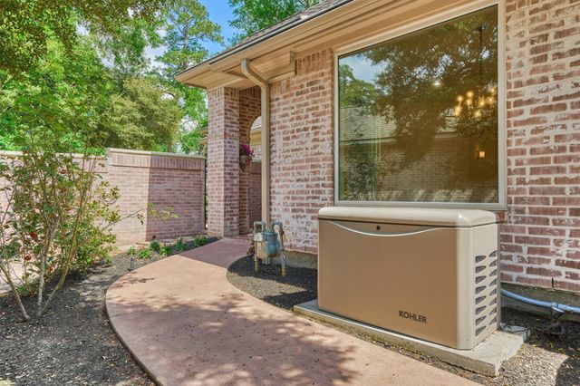 66 S Castlegreen Circle, The Woodlands, TX 77381