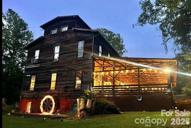1 Old Mill Lane, Weaverville, NC 28787