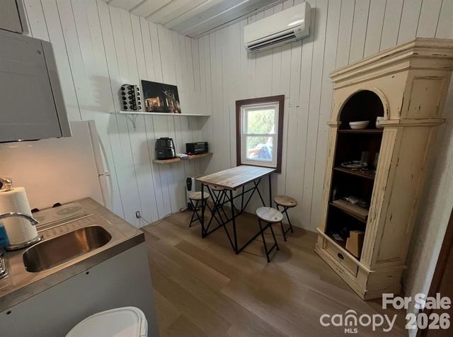 1 Old Mill Lane, Weaverville, NC 28787
