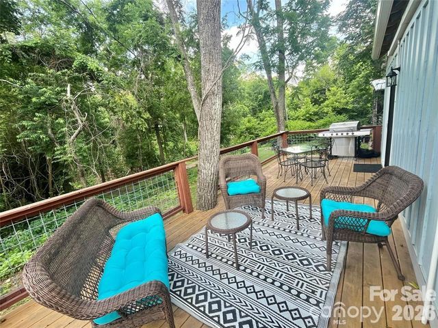 1 Old Mill Lane, Weaverville, NC 28787