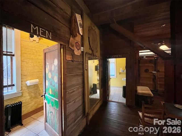 1 Old Mill Lane, Weaverville, NC 28787