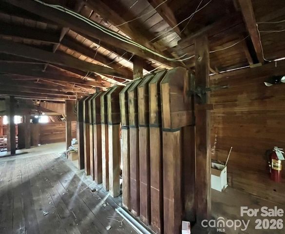 1 Old Mill Lane, Weaverville, NC 28787
