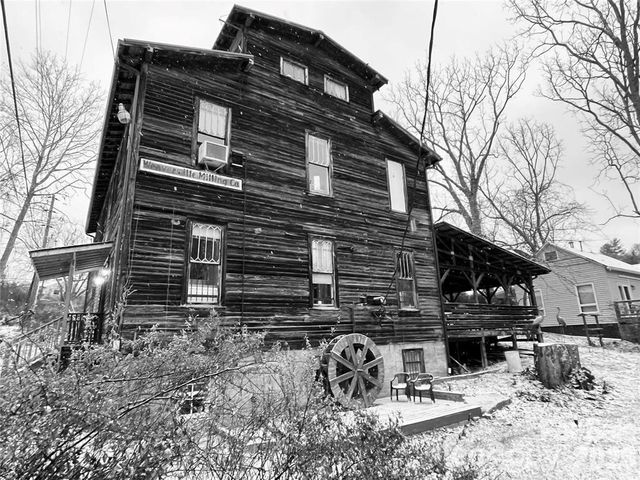 1 Old Mill Lane, Weaverville, NC 28787