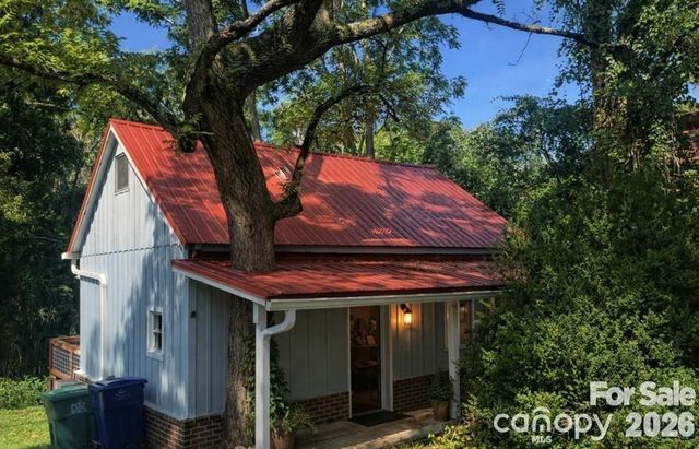 1 Old Mill Lane, Weaverville, NC 28787