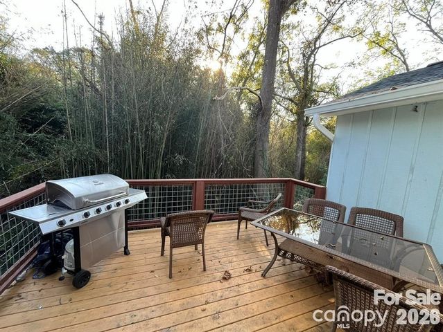 1 Old Mill Lane, Weaverville, NC 28787