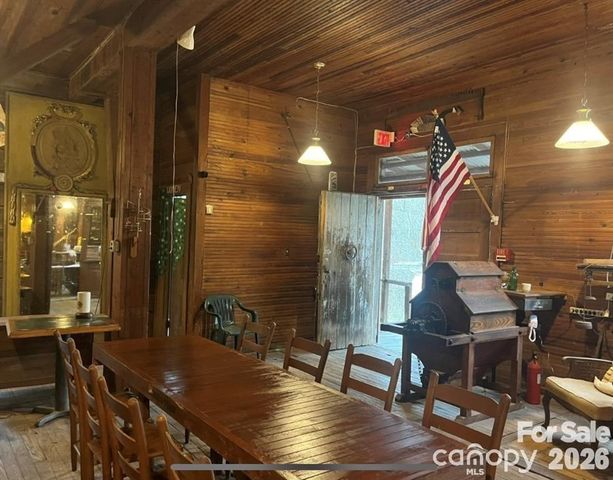 1 Old Mill Lane, Weaverville, NC 28787